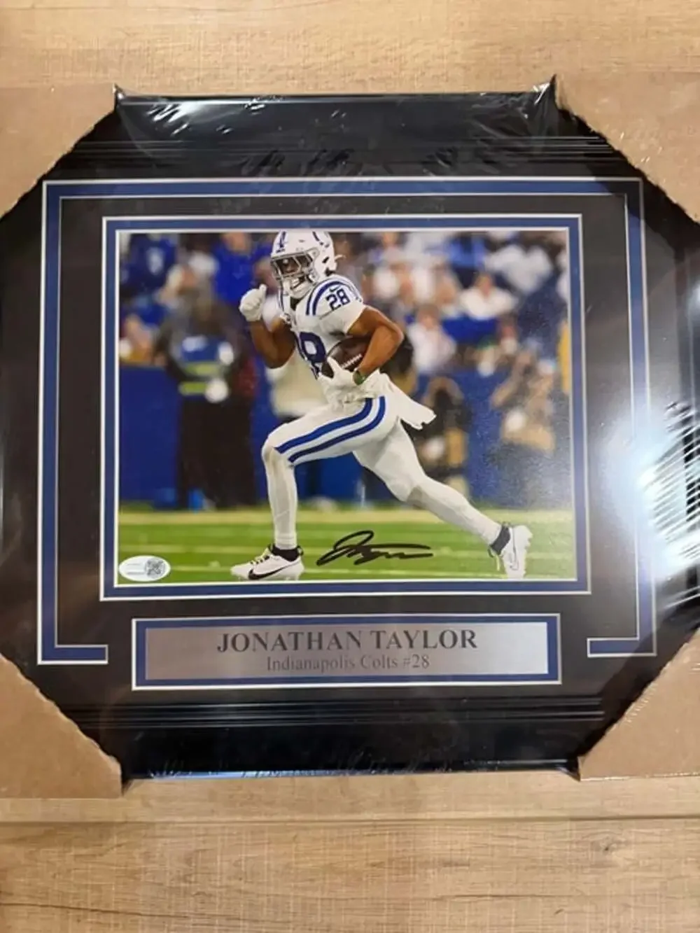 Johnathan Taylor signed autographed Indianapolis Colts 8x10 Photo Framed JSA
